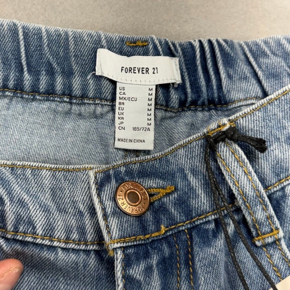 Forever 21 Womens Light Wash Denim Joggers Blue High Waist Elastic Cuff Size M - Picture 7 of 7